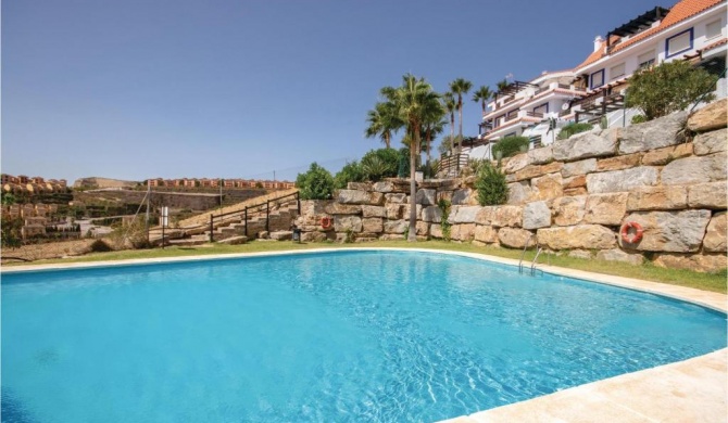 Beautiful apartment in La Duquesa with 3 Bedrooms, WiFi and Outdoor swimming pool