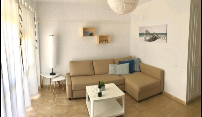 Acogedor apartamento junto al mar