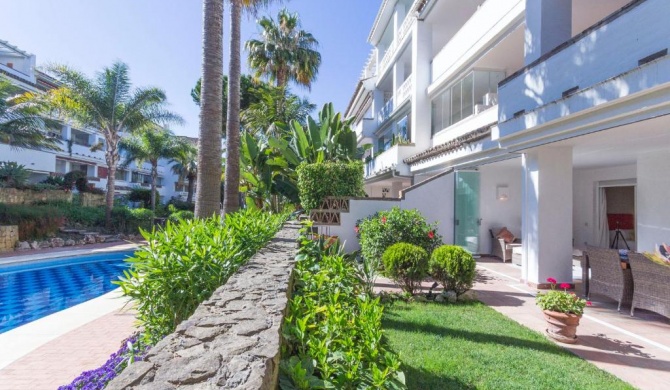 2018 Las Canas beach, first line beach, Marbella golden mile