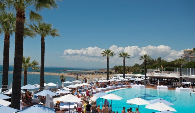 Beachfront Puerto Banus