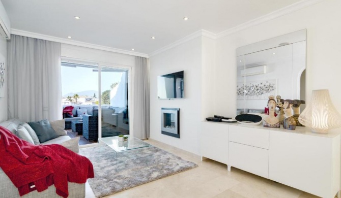 AGC28 - Fabulous Apartment in Puerto Banus