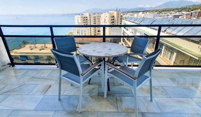 Skol 708 Fantastic 2 Bedroom Apartment For Holiday Rentals