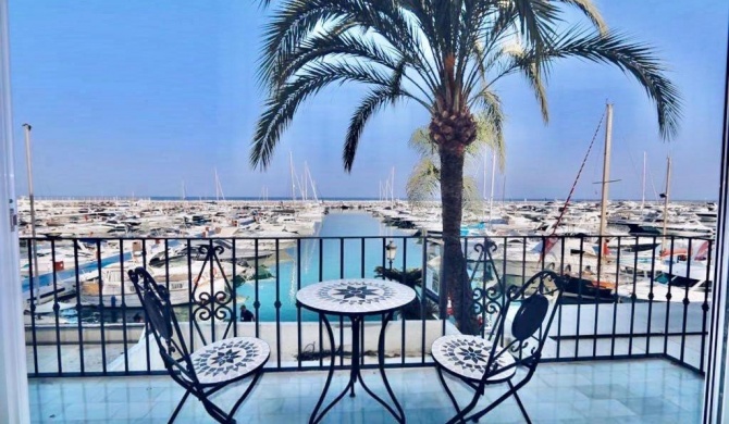 First Line Puerto Banus Harbour, 3 bedroom Luxury Apartment, Marbella