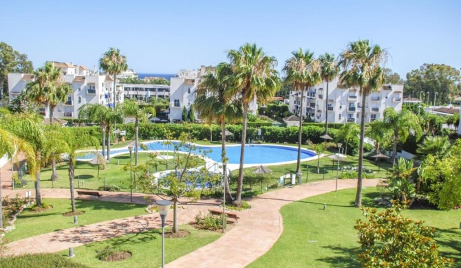 Great 2 Bedroom Apartment Near Puerto Banus