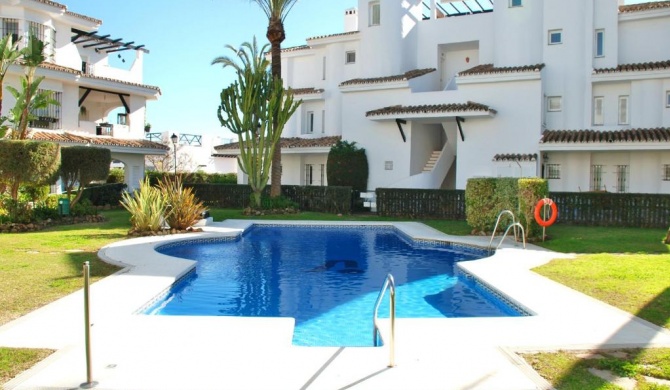 Great 3 Bedroom Holiday Apt Close To Puerto Banus