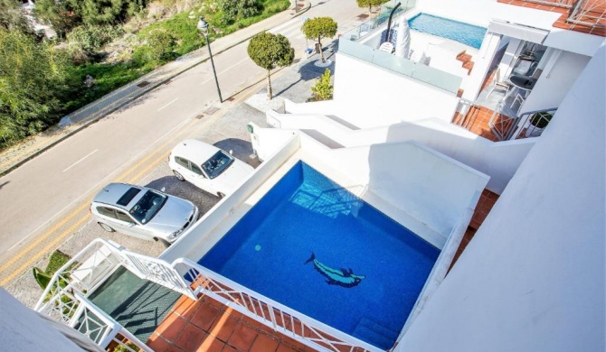 Great Holiday House with Private Pool