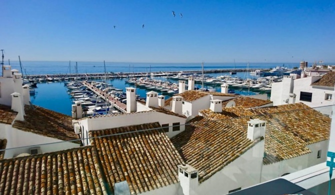 Great Located Apartment in Puerto Banus Harbour