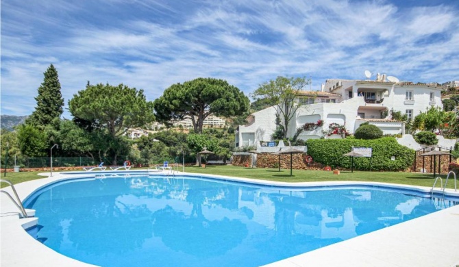 Nice home in Marbella with 3 Bedrooms and Outdoor swimming pool