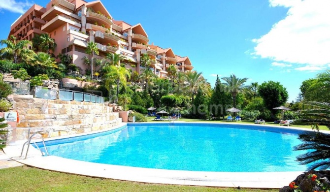 Magna Marbella - Apartamento de Lujo y golf en zona de Puerto Banús