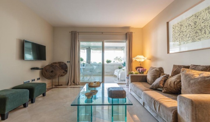 Exclusive 2 Beds Apartment on Marbella Promenade