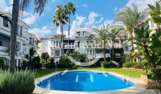 Apartamentos Naranjos del Sol Marbella