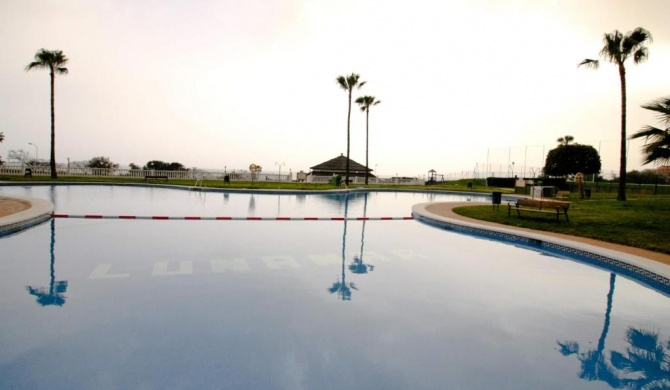 Suitur duplex con piscina frente al mar