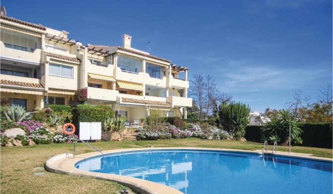 Two-Bedroom Apartment in Marbella-Las Chapas