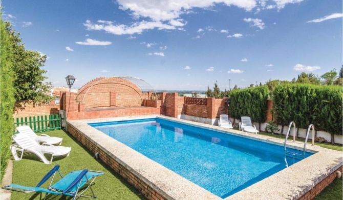 Amazing home in Hornachuelos with 3 Bedrooms, WiFi and Outdoor swimming pool