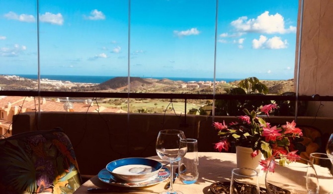 Apartment mit atemberaubenden Blick über La Cala Golf