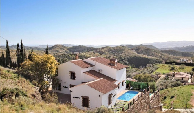 Beautiful home in Mijas w/ WiFi, Outdoor swimming pool and 5 Bedrooms