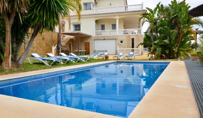 Mijas Villa Sleeps 15 with Pool and Air Con