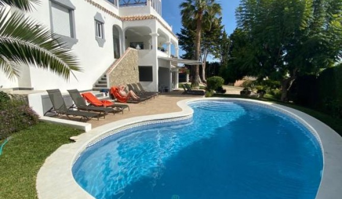 Luxury Villa Marbella with nice garden, Pool and Jacuzzi Varenso Holidays