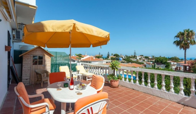 El Faro Home with a View, Pet Friendly, Wifi, Large Terrace, Sea View