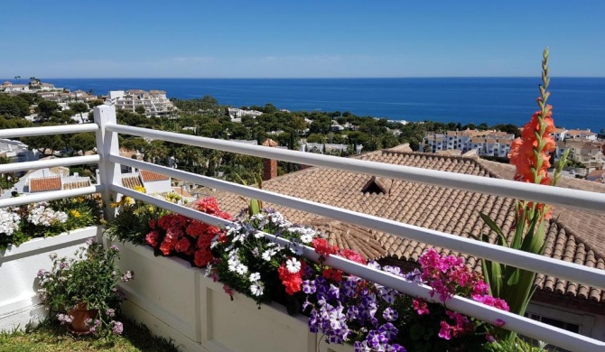 Garden sea view apartment near beach