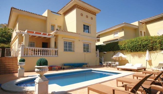 Awesome home in Mijas Costa with 4 Bedrooms, Internet and Outdoor swimming pool