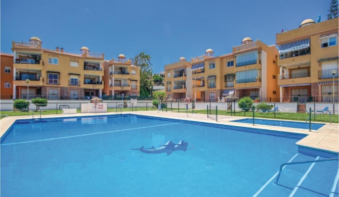 Stunning apartment in Mijas Costa with 2 Bedrooms and Outdoor swimming pool