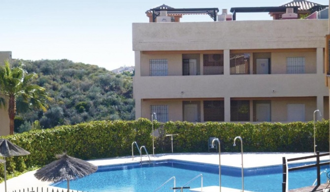 Beautiful apartment in Mijas Costa with 2 Bedrooms, WiFi and Outdoor swimming pool