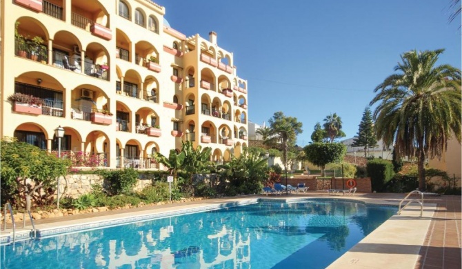 Beautiful apartment in Mijas Costa with 2 Bedrooms, WiFi and Swimming pool