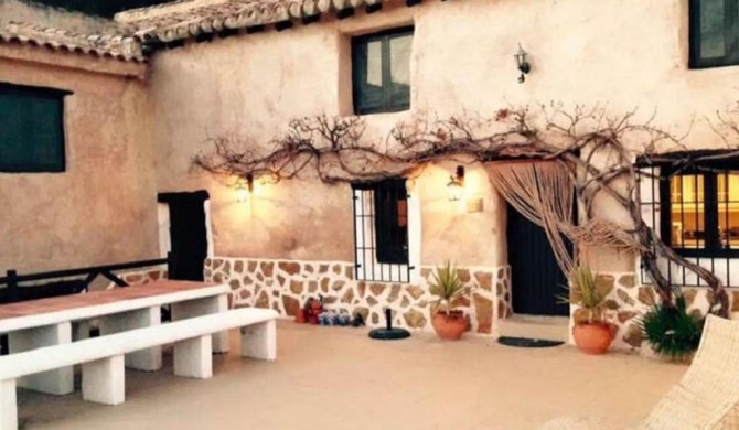 Attractive Villa in Montefrio with Private Swimming Pool