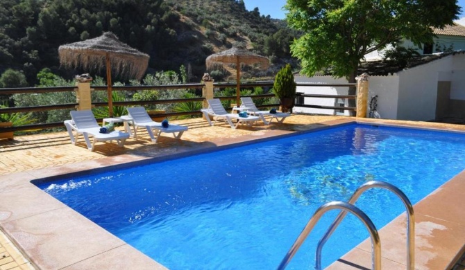 6 bedrooms villa with private pool furnished terrace and wifi at Montefrio