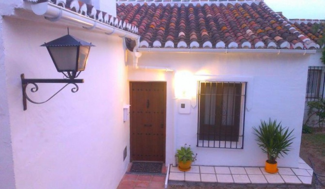 1 Bed Traditional Holiday Rental Cottage Oasis Capistrano Nerja Spain