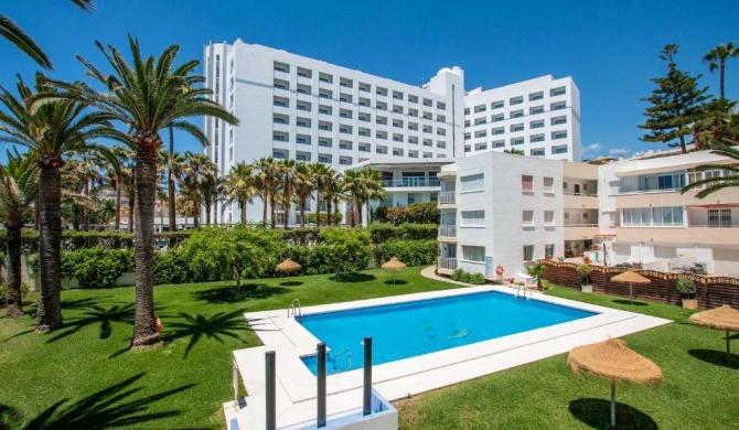 Apartamento en Edificio Torresol, 1ª linea de playa en Nerja