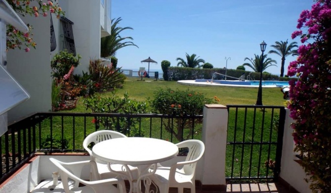 APARTAMENTO PALMERAS nsf25 studio, TORRECILLA, NERJA