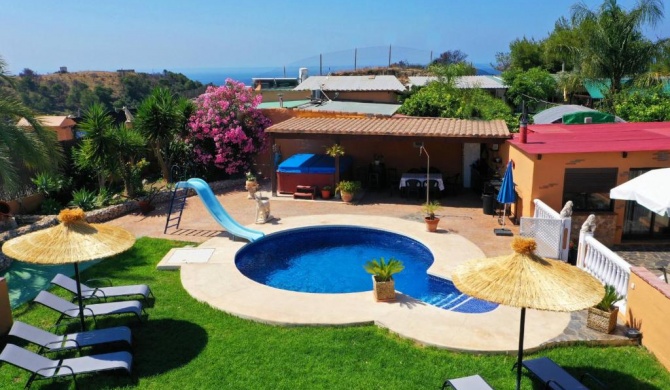 Villa Jimena with Pool and Hot Tub SpainSunRentals 1160