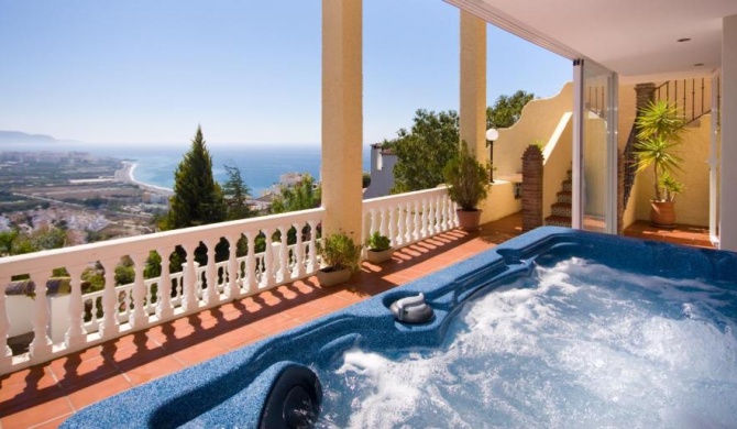 Villa Terrazas with Pool and Jacuzzi SpainSunRentals 1173