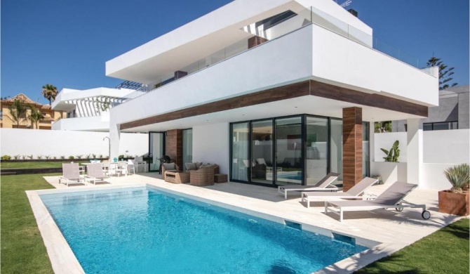 Awesome home in Nueva Andalucia with WiFi, Outdoor swimming pool and Swimming pool