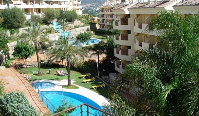 3 bedroom duplex apartment in Señorio de Aloha close to Puerto Banus