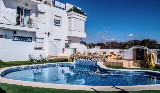 Apartamentos Palomares Beach