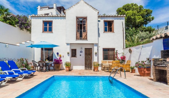 Casa Sol - traditional village house with pool and view