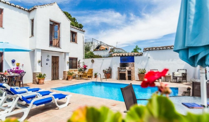 Casas Mundo Sol y Luna - 3 houses with pool, wifi & AC - Andalusia