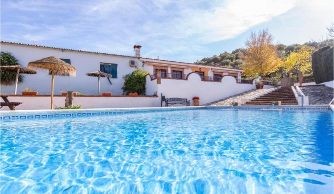 Beautiful home in Priego de Crdoba with 3 Bedrooms, WiFi and Outdoor swimming pool