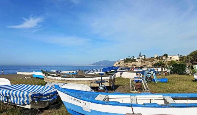 Piscina y Parking en la Playa