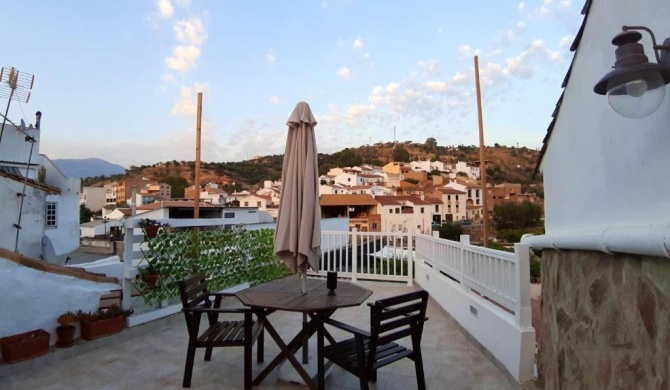 One bedroom house with private pool garden and wifi at Riogordo