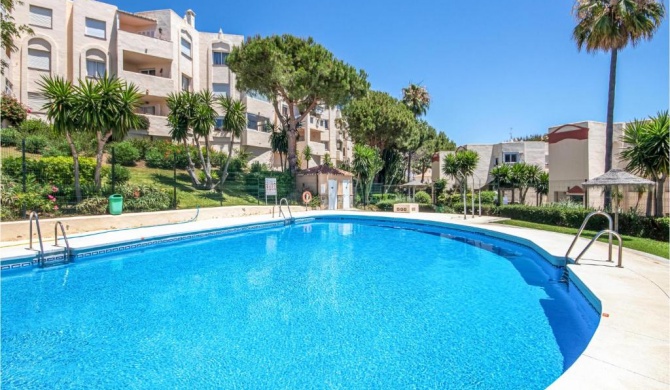 Stunning apartment in Riviera del Sol with 2 Bedrooms, WiFi and Outdoor swimming pool