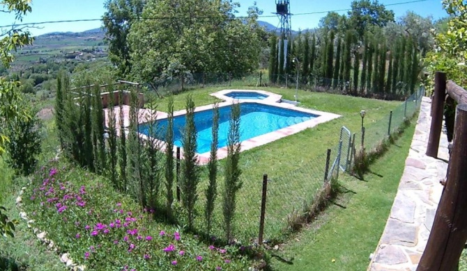 4 bedrooms villa with private pool enclosed garden and wifi at Ronda