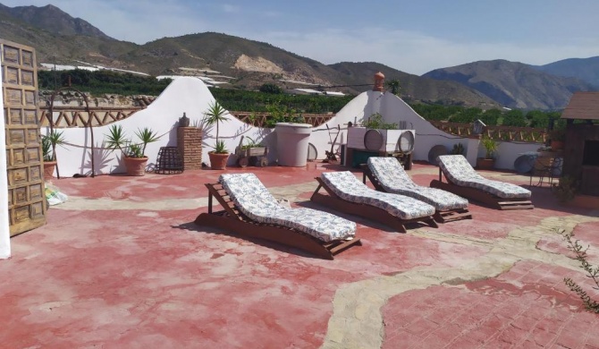 Apartamento n5 en Salobreña,zona rural con jacuzzi bárbacoa terraza con vistas impresionantes