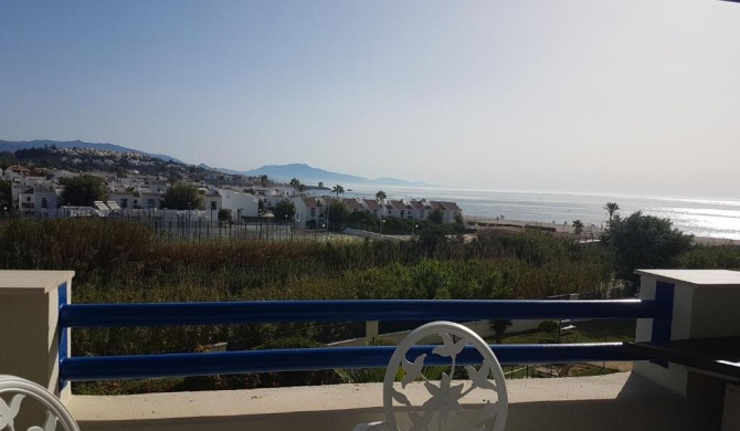 Beachfront apartment in La Noria IV Sabinillas, Manilva