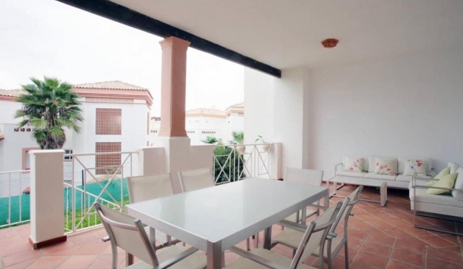 Apartamento familiar con JARDIN y TERRAZA Privada