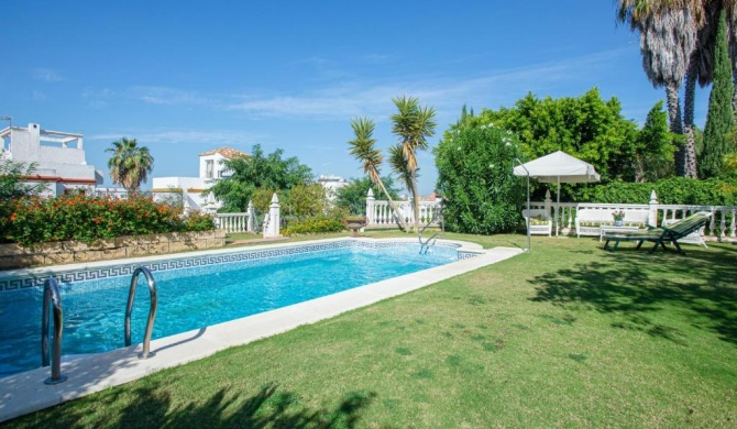 4 bedrooms villa with sea view private pool and furnished terrace at Sanlucar de Barrameda 2 km away from the beach