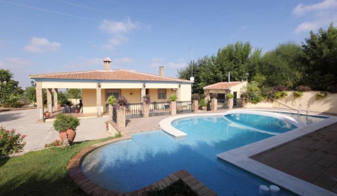 4 bedrooms villa with private pool enclosed garden and wifi at Sanlucar la Mayor